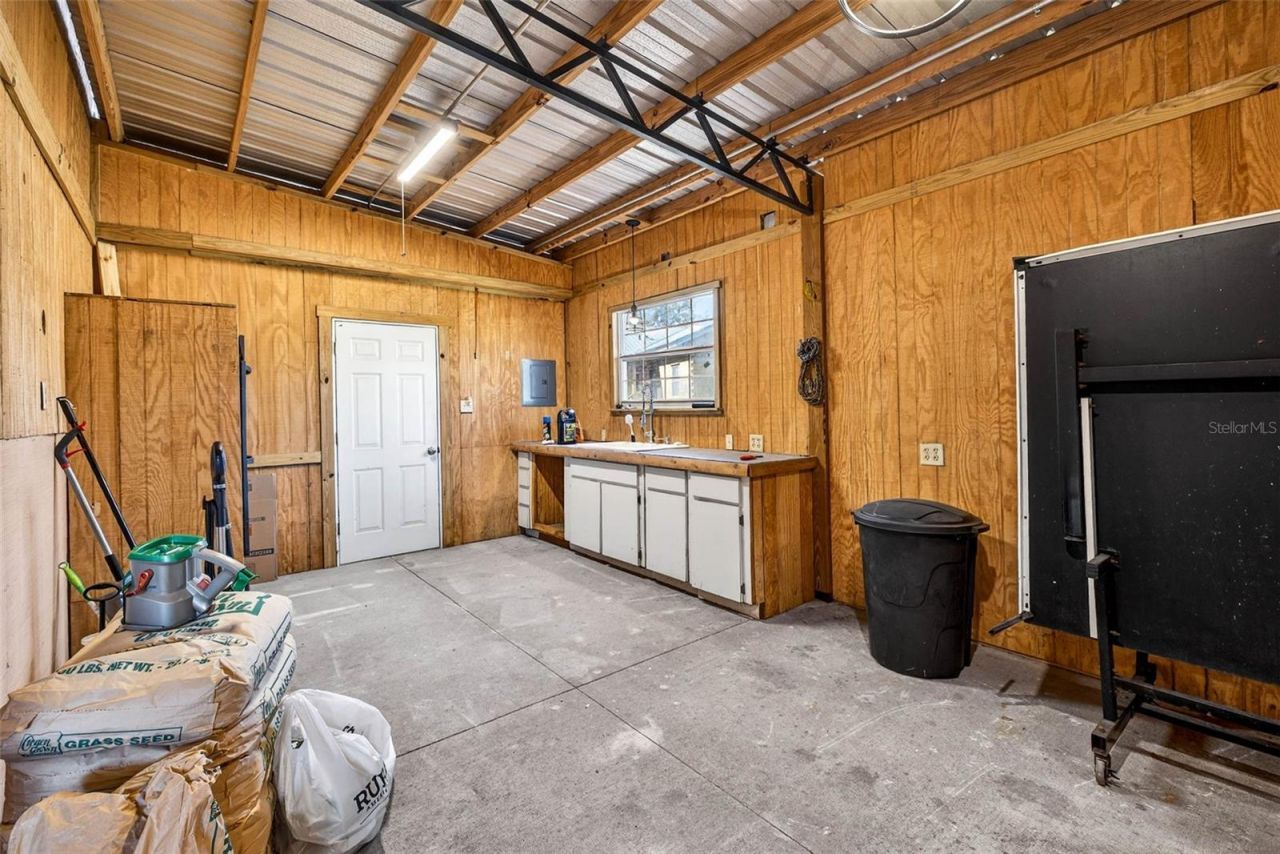 6750 Sutton Oaks Lane, Zephyrhills, FL 33541 Photo