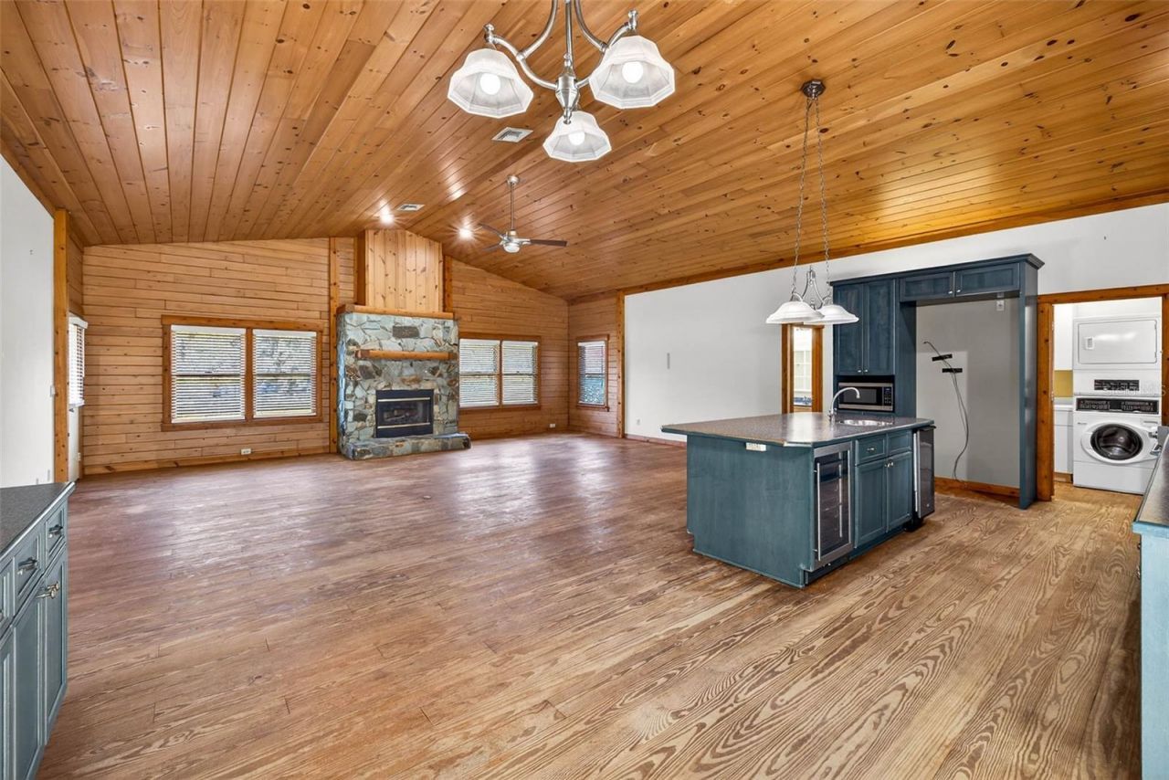 6750 Sutton Oaks Lane, Zephyrhills, FL 33541 Photo