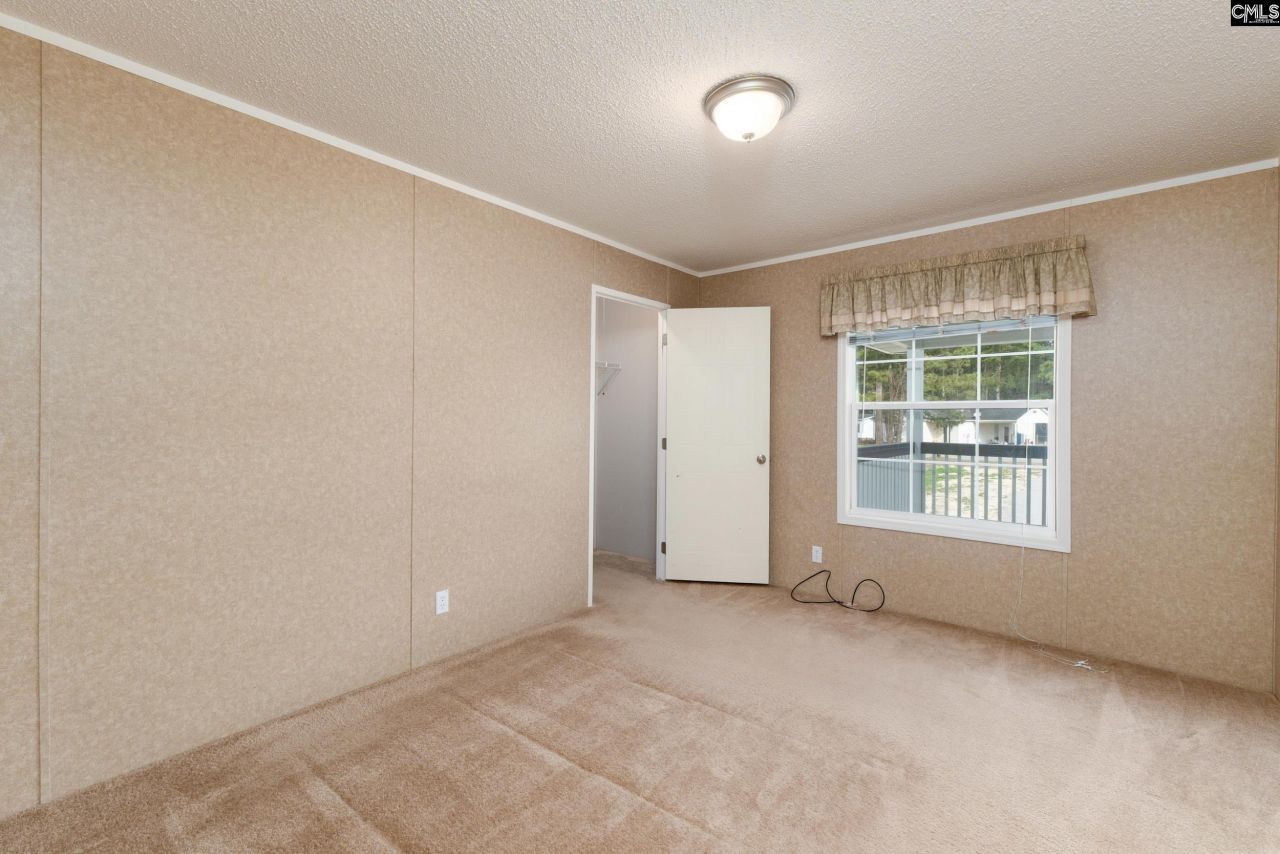 105 Indian Trace Ct Photo 12