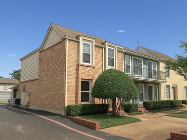 9844 Valley Meadow Court, Dallas, TX 75220