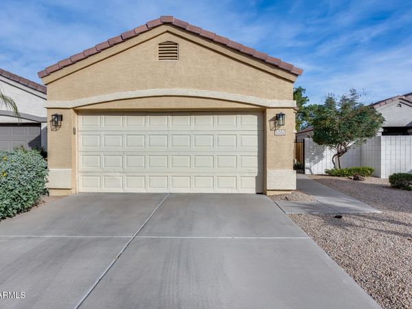 3252 E FREMONT Road, Phoenix, AZ 85042
