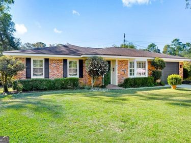 6 Prince Charles Court, Savannah, GA 31406