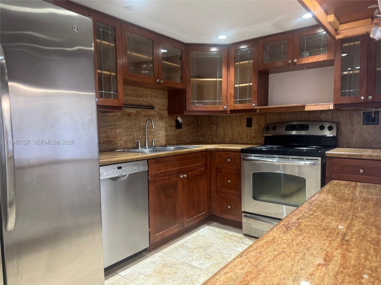 2000 Towerside Ter, Unit PH-3, Miami, FL 33138 Photo