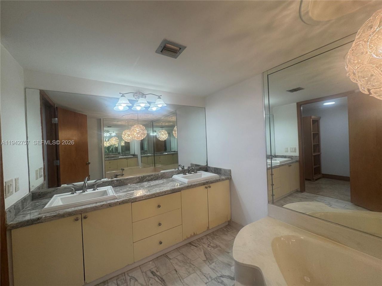 2000 Towerside Ter, Unit PH-3, Miami, FL 33138 Photo