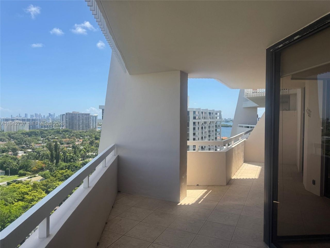 2000 Towerside Ter, Unit PH-3, Miami, FL 33138 Photo