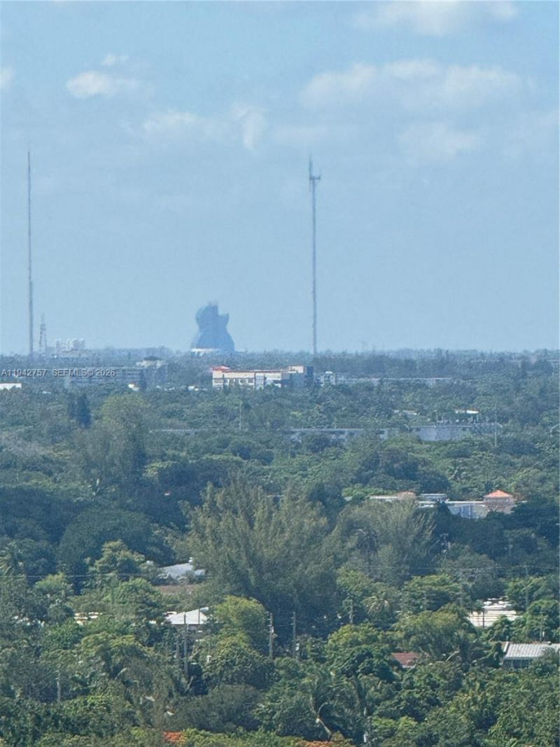 2000 Towerside Ter, Unit PH-3, Miami, FL 33138 Photo