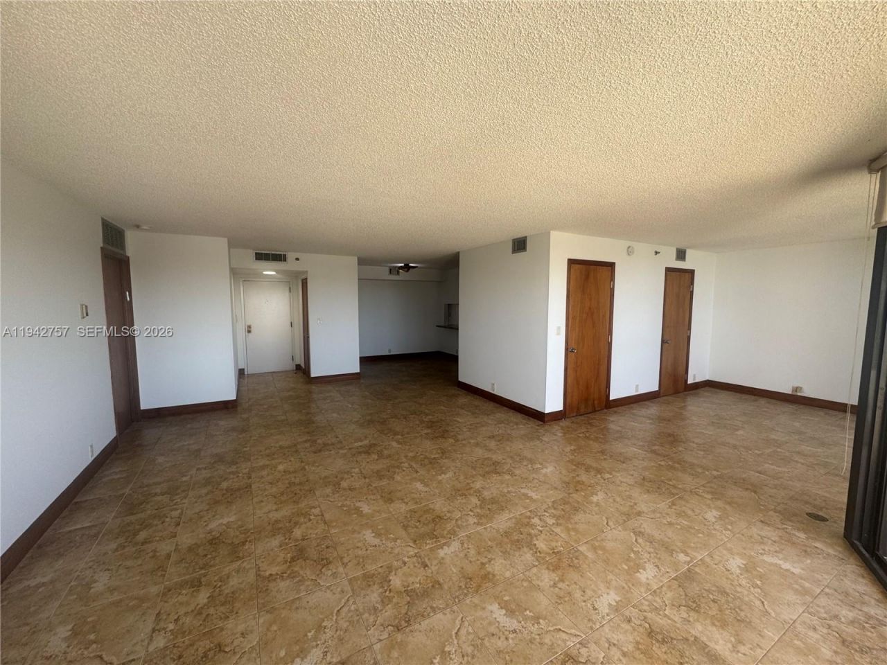 2000 Towerside Ter, Unit PH-3, Miami, FL 33138 Photo