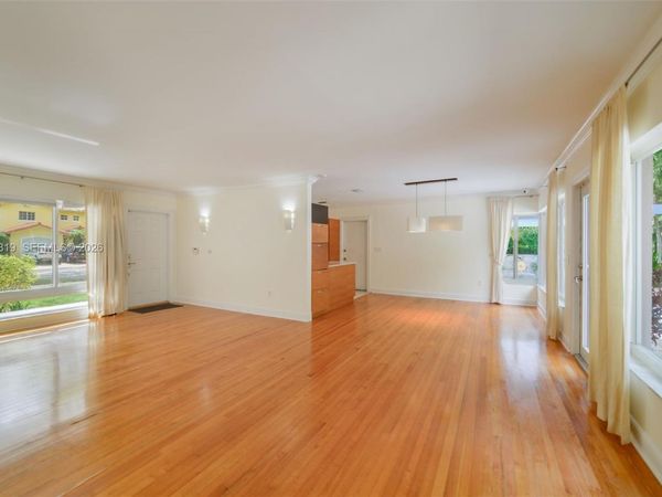 911 Mariana Ave, Coral Gables, FL 33134