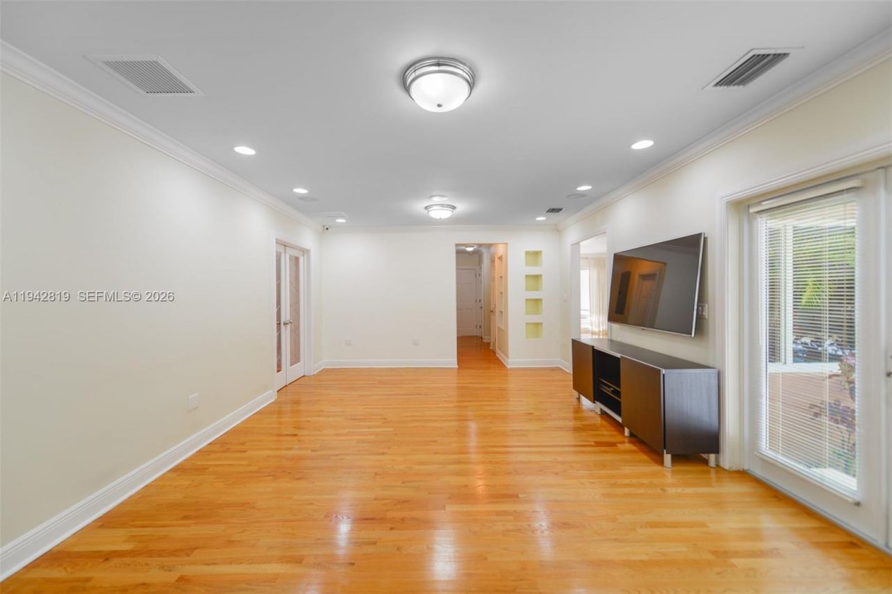 911 Mariana Ave, Coral Gables, FL 33134 Photo