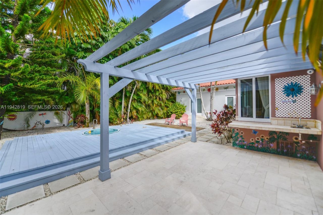 911 Mariana Ave, Coral Gables, FL 33134 Photo