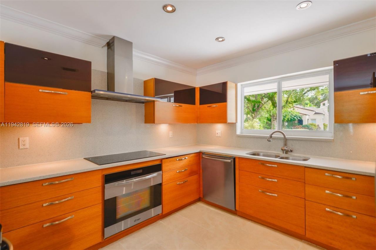 911 Mariana Ave, Coral Gables, FL 33134 Photo