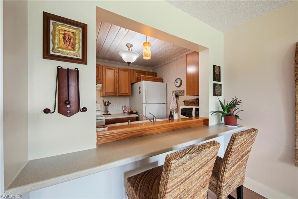 1085 Forest Lakes Dr, Unit 8305, Naples, FL 34105 Photo