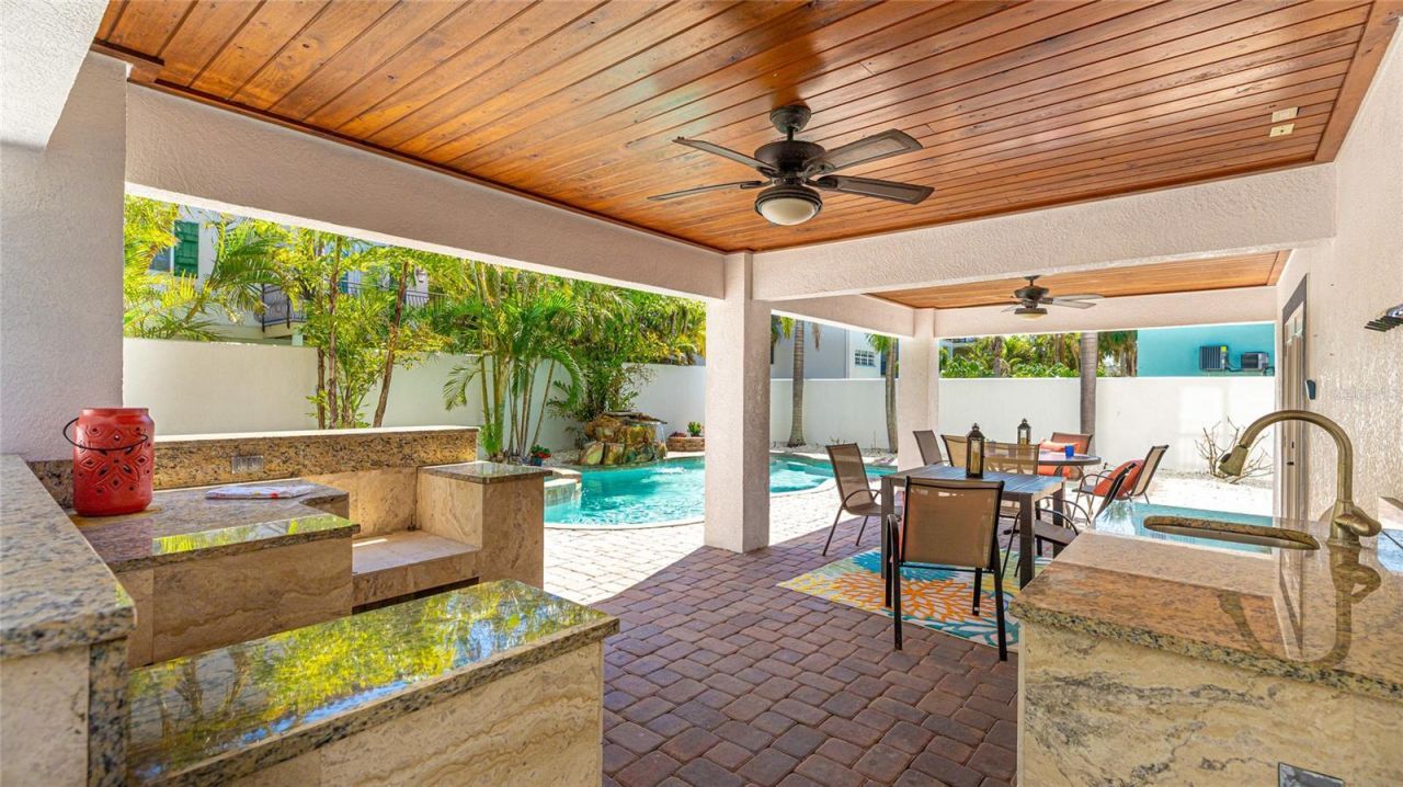 4101 4th Avenue, Holmes Beach, FL 34217 Photo