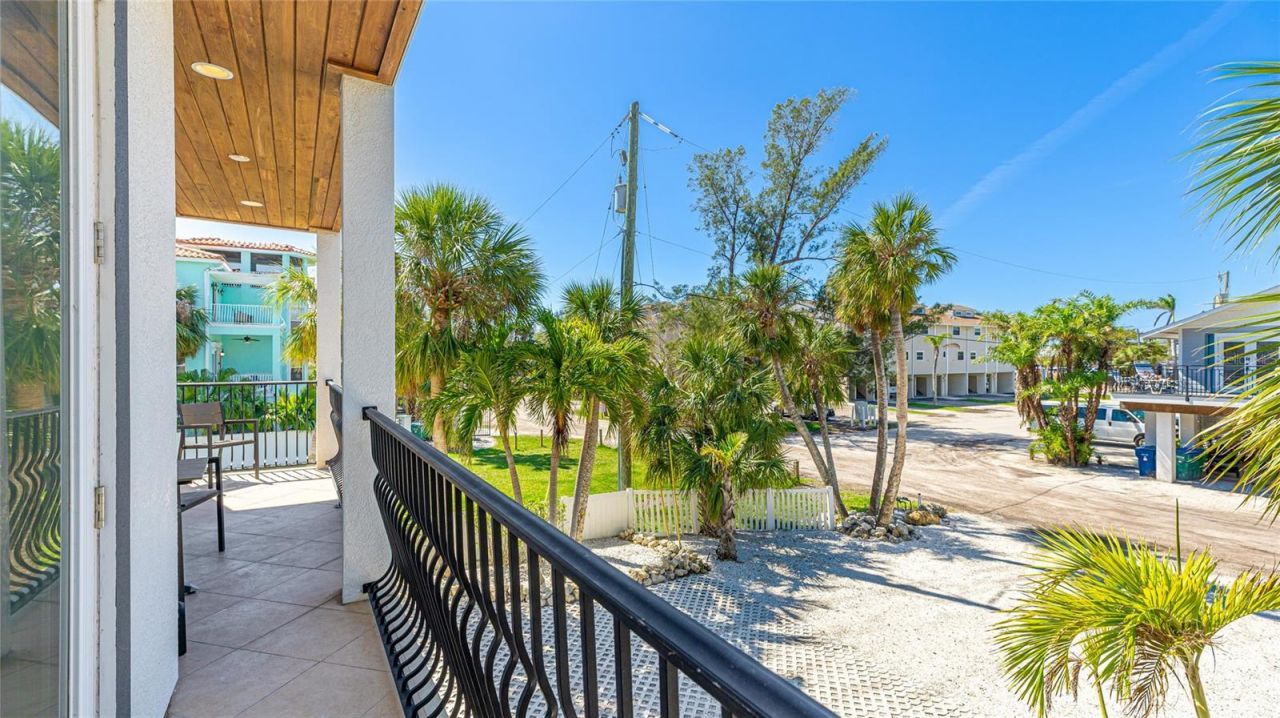 4101 4th Avenue, Holmes Beach, FL 34217 Photo
