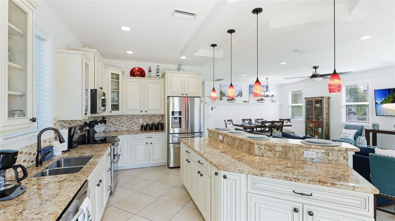 4101 4th Avenue, Holmes Beach, FL 34217 Photo