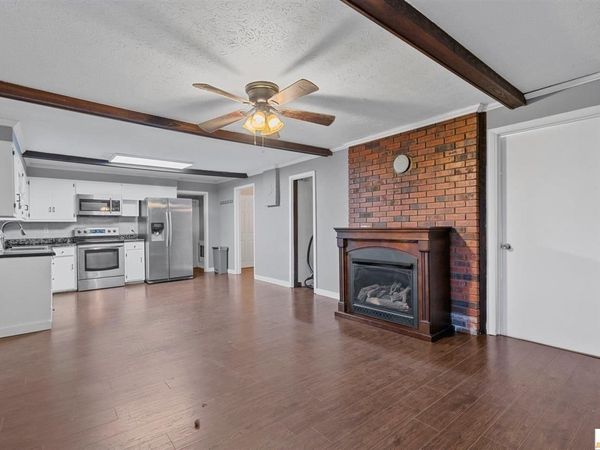 820 Wolf Island Road, Glasgow, KY 42141