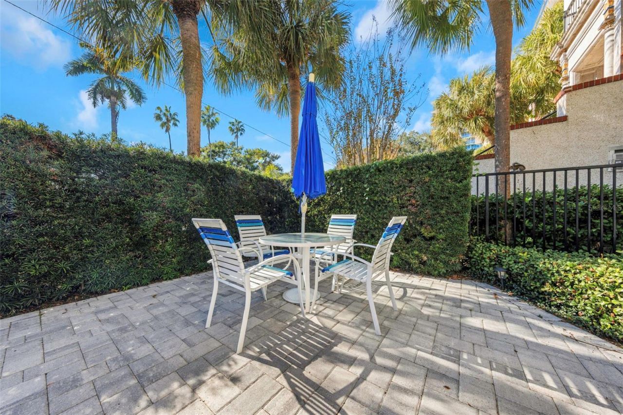 701 Mirror Lake Dr N Drive N, Unit 118, Saint Petersburg, FL 33701 Photo