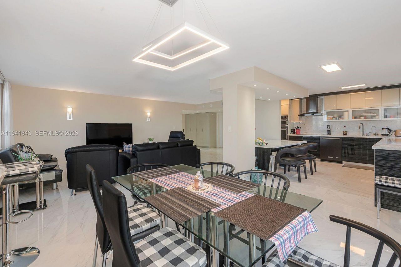 301 174th St, Unit 619, Sunny Isles Beach, FL 33160 Photo