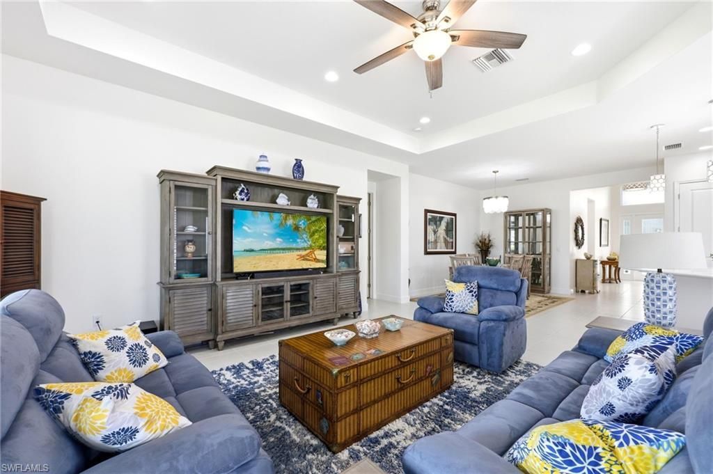 28563 Twain Dr, Bonita Springs, FL 34135 Photo