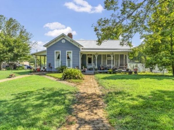 251 Gibbs Ln, Gallatin, TN 37066