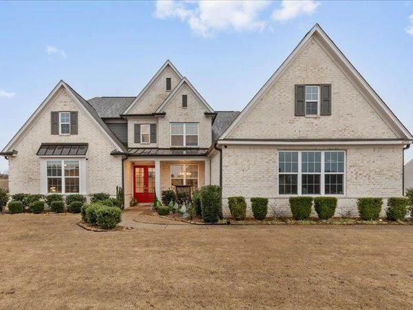 14554 KENNER PLACE DR, Olive Branch, MS 38654