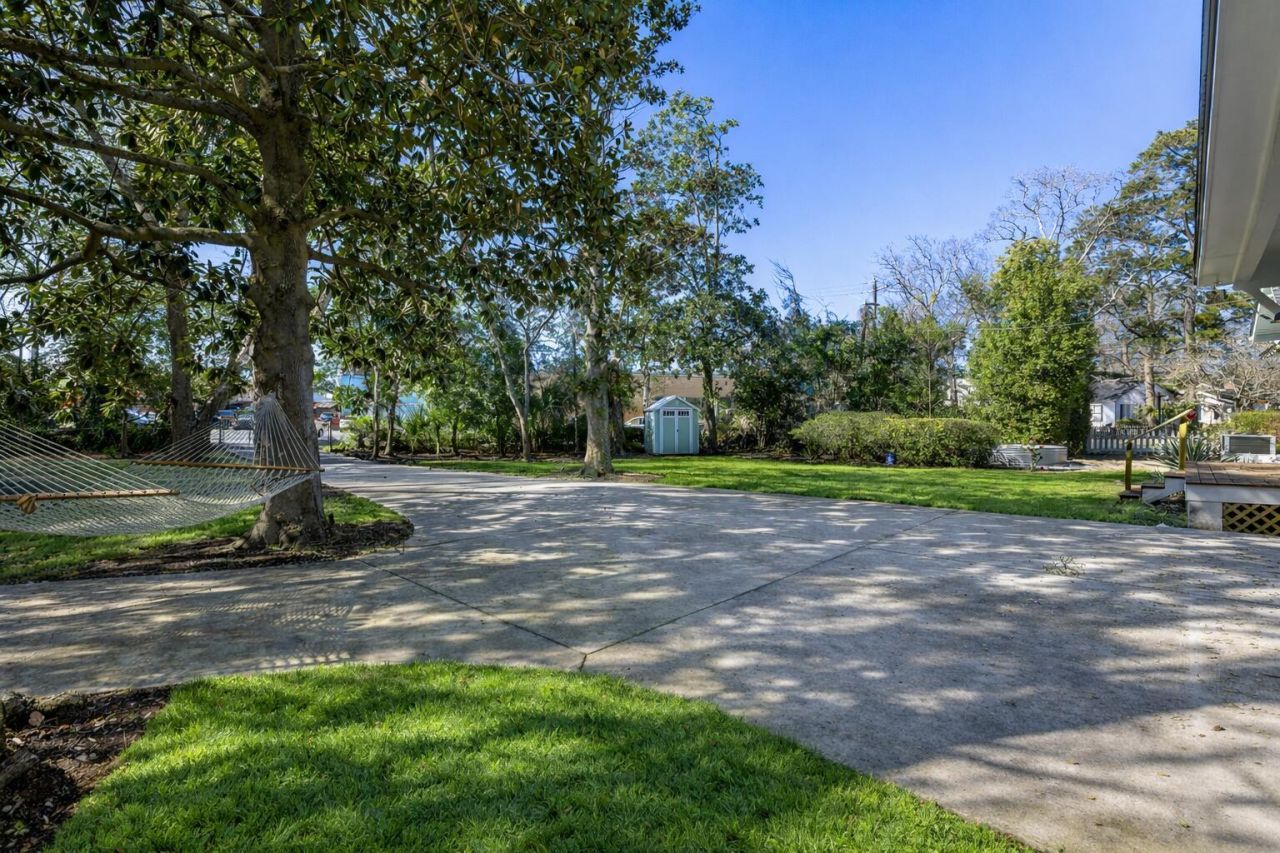 103 Tall Oak Avenue Photo 30