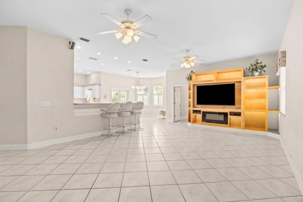 156 SW Saratoga Avenue, Port Saint Lucie, FL 34953 Photo