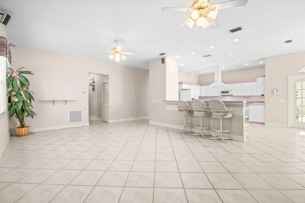 156 SW Saratoga Avenue, Port Saint Lucie, FL 34953 Photo