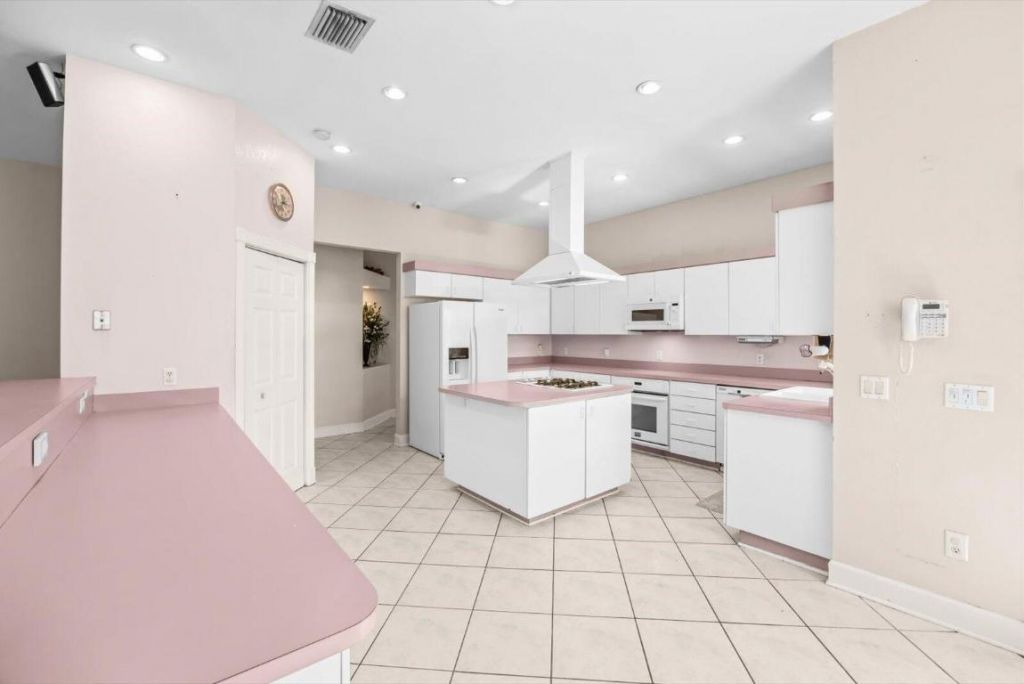 156 SW Saratoga Avenue, Port Saint Lucie, FL 34953 Photo