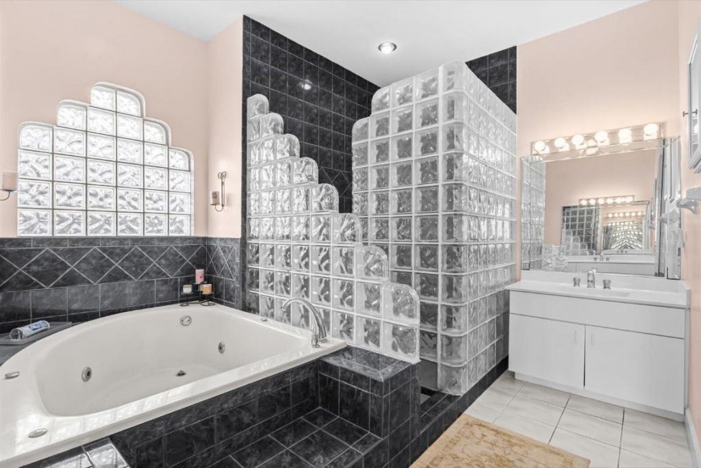 156 SW Saratoga Avenue, Port Saint Lucie, FL 34953 Photo