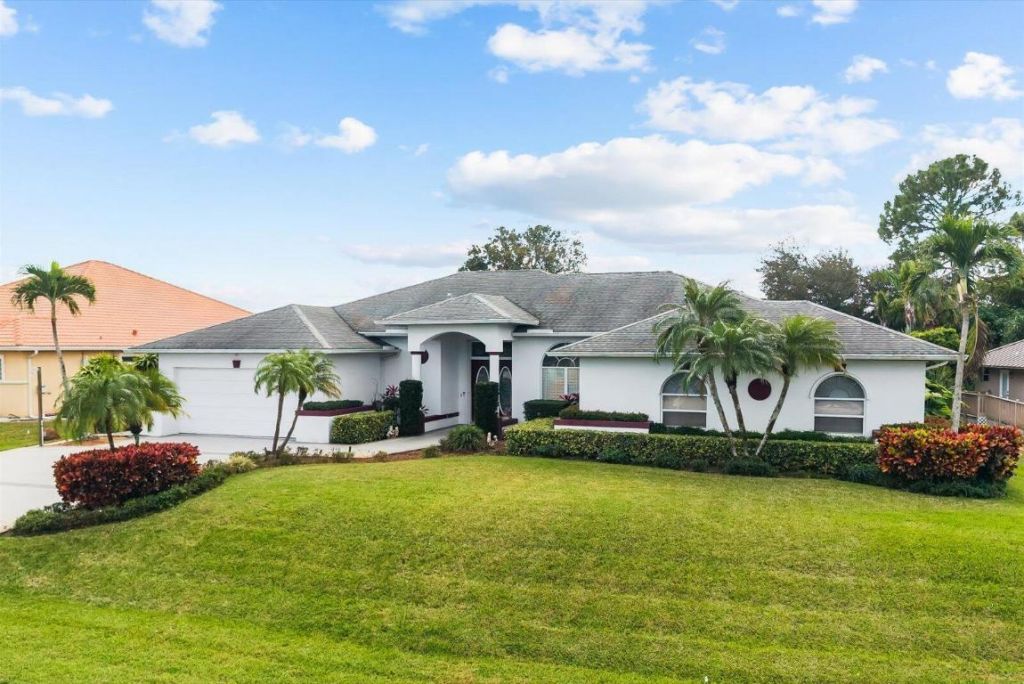 156 SW Saratoga Avenue, Port Saint Lucie, FL 34953 Photo