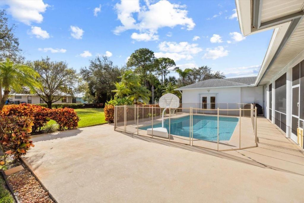 156 SW Saratoga Avenue, Port Saint Lucie, FL 34953 Photo