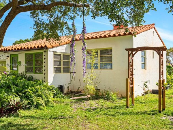 1601 N 16th Ct, Hollywood, FL 33020