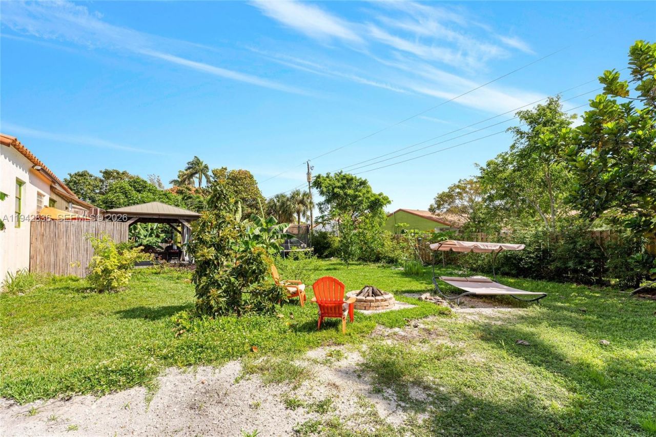 1601 N 16th Ct, Hollywood, FL 33020 Photo