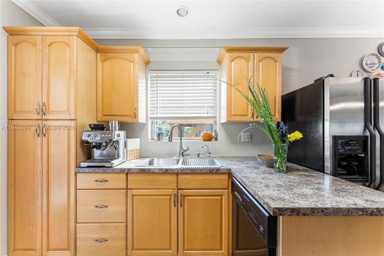 1601 N 16th Ct, Hollywood, FL 33020 Photo