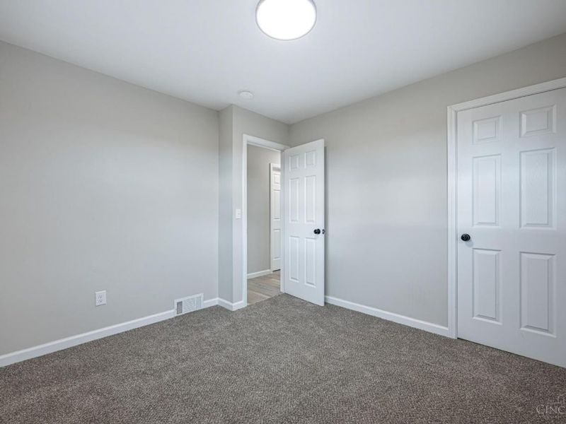 1893 Gordon Landis Road, Twin Twp, OH 45304 Photo 11