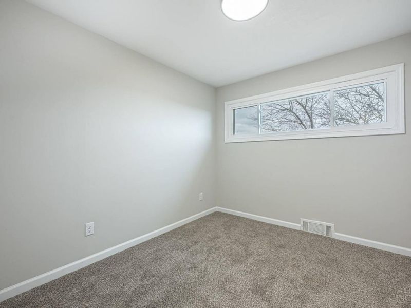 1893 Gordon Landis Road, Twin Twp, OH 45304 Photo 15