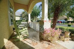 530 Inverrary St. photo 4