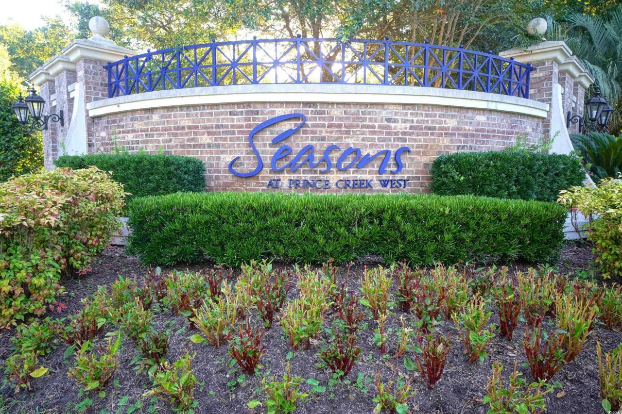 530 Inverrary St. Photo 30