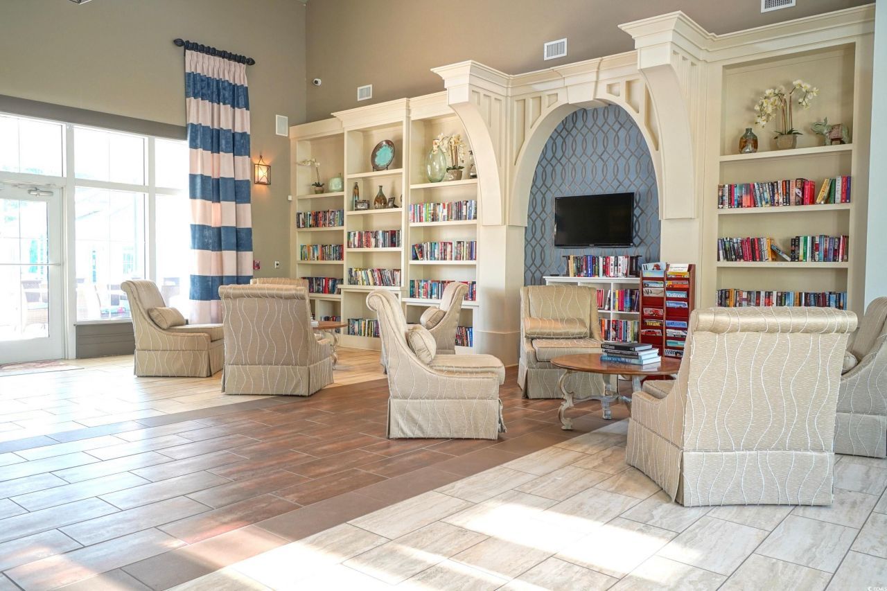 530 Inverrary St. Photo 38