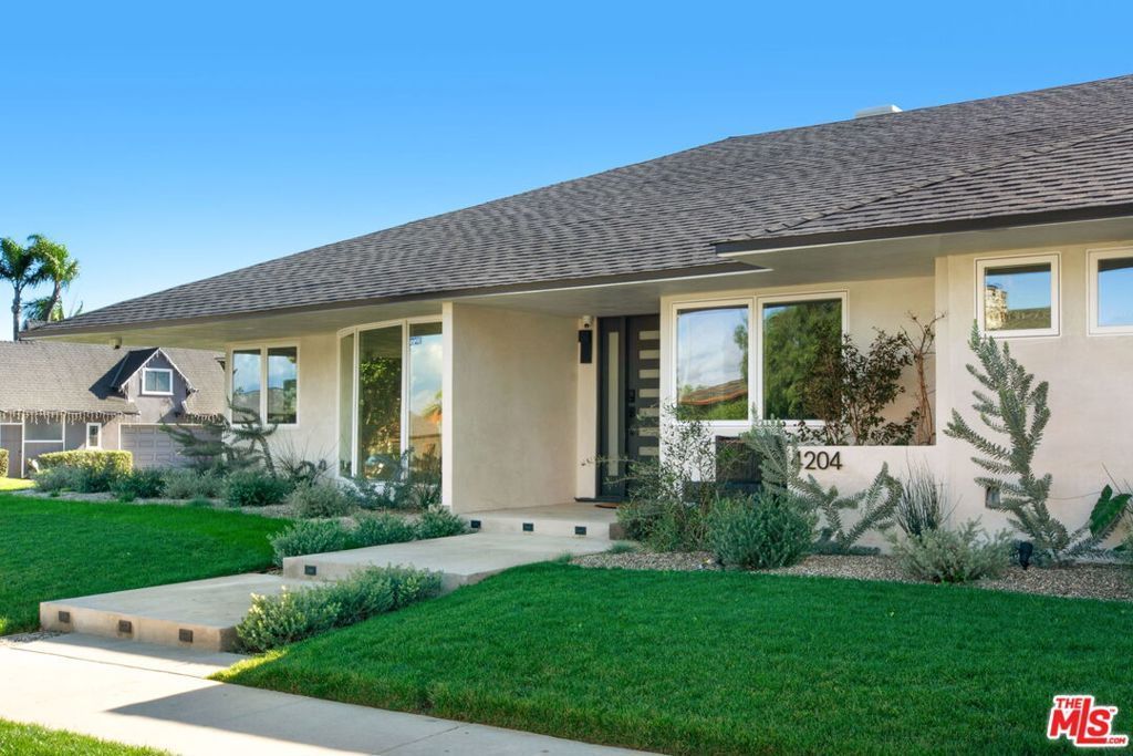 4204 Olympiad Drive, View Park, CA 90043 Main Photo