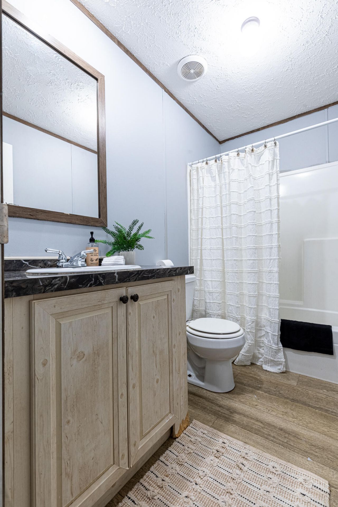 406 Butter Road Photo 36