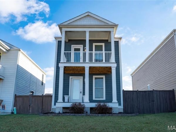 28 Freehold Rock Place, St Charles, MO 63301