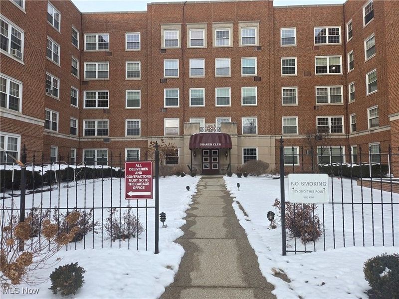 19101 Van Aken Boulevard, Unit 424, Shaker Heights, OH 44112 Photo 2