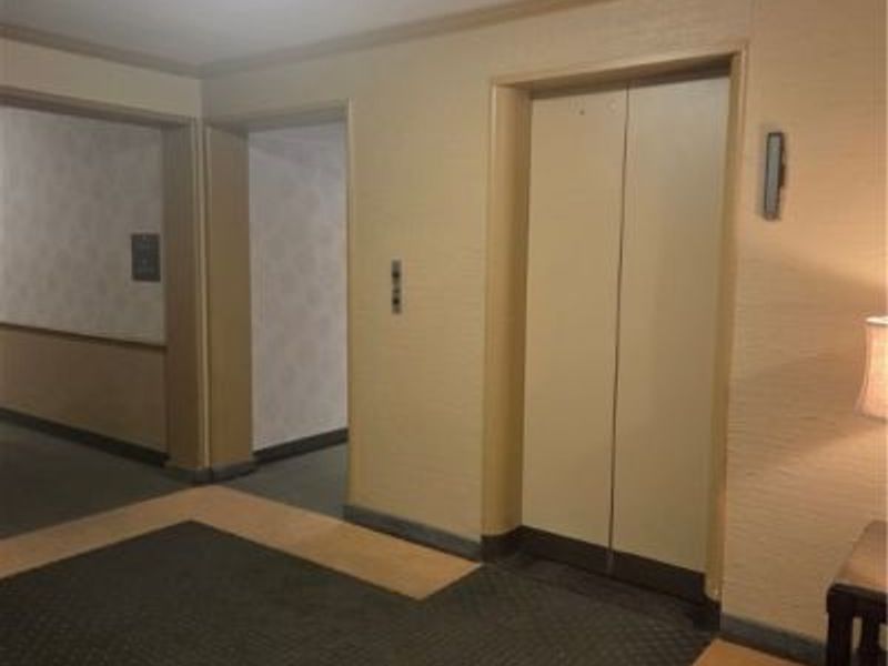 19101 Van Aken Boulevard, Unit 424, Shaker Heights, OH 44112 Photo 3