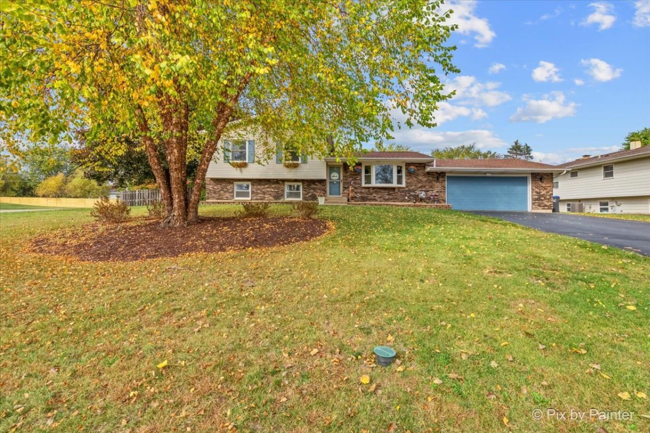 12976 W 28th Street, Beach Park, IL 60099 Main Photo