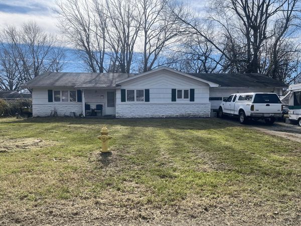 1538 E Lindberg Street , Springfield, MO 65804