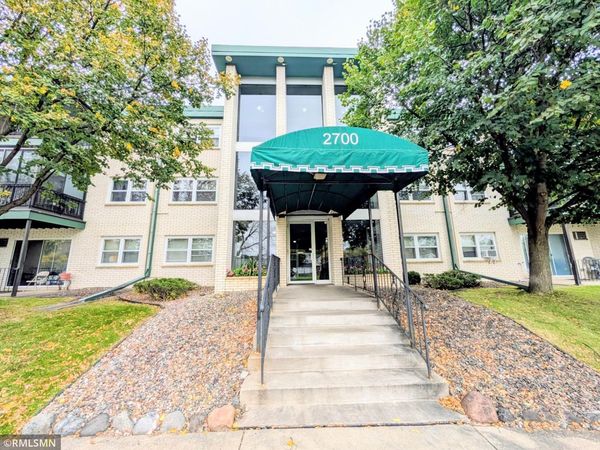 2700 Dale Street N, Unit A214, Roseville, MN 55113