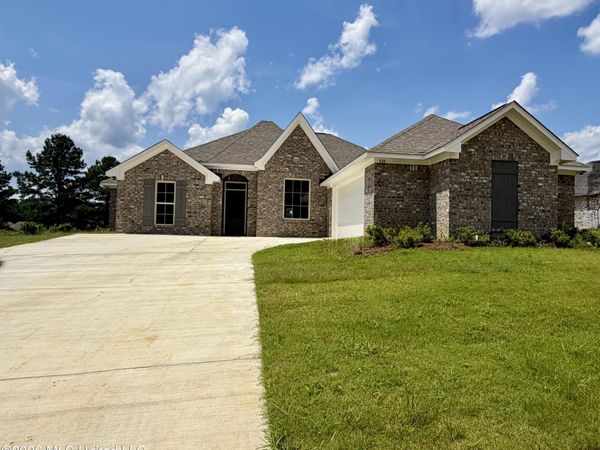 535 Patrick Farms Drive, Pearl, MS 39208