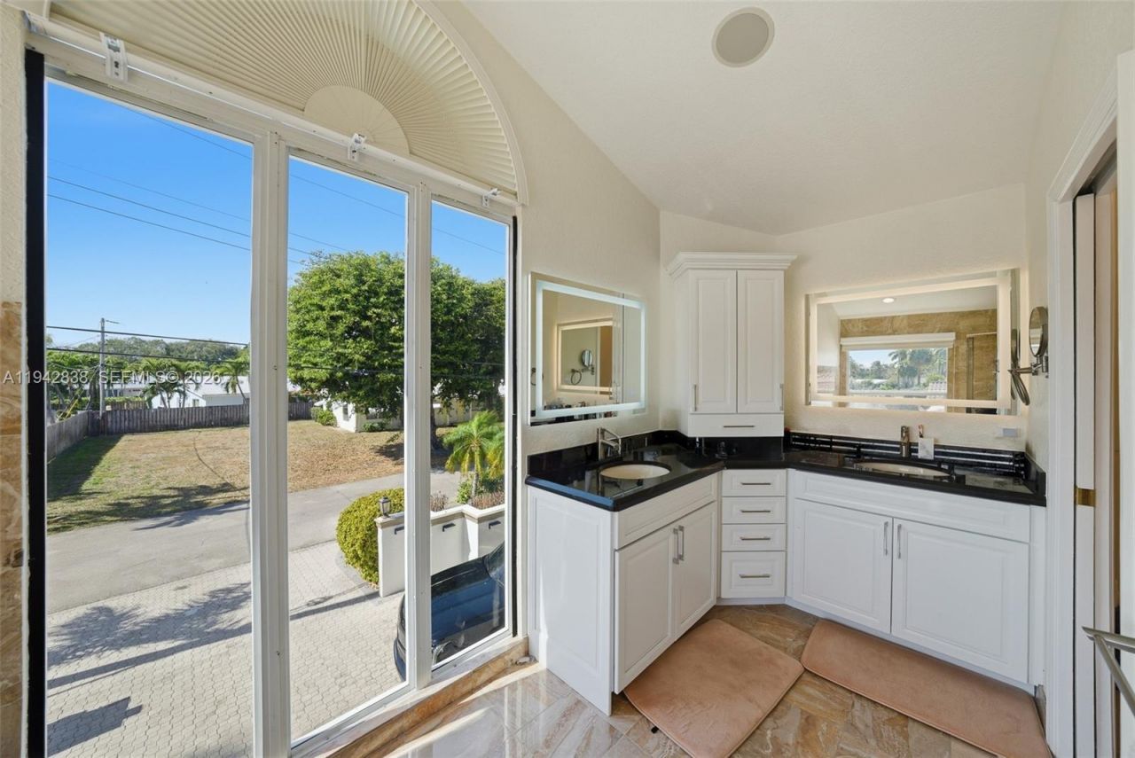 4130 NE 23rd Ave, Lighthouse Point, FL 33064 Photo